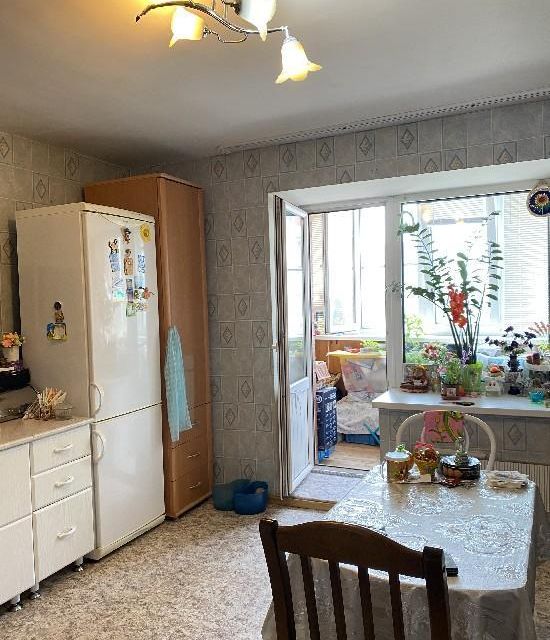 Продаётся 1-комнатная квартира, 60 м²