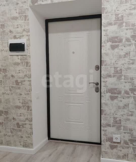 Продаётся 1-комнатная квартира, 41.3 м²
