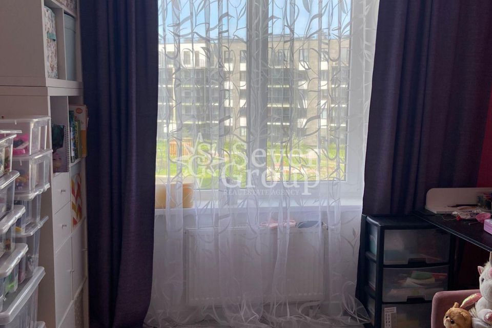 Продаётся 1-комнатная квартира, 42.7 м²