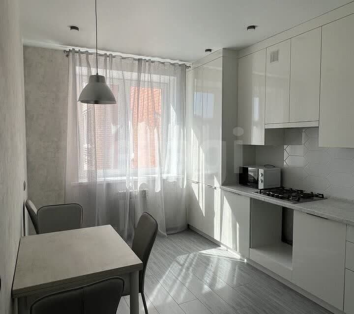 Сдаётся 1-комнатная квартира, 37 м²