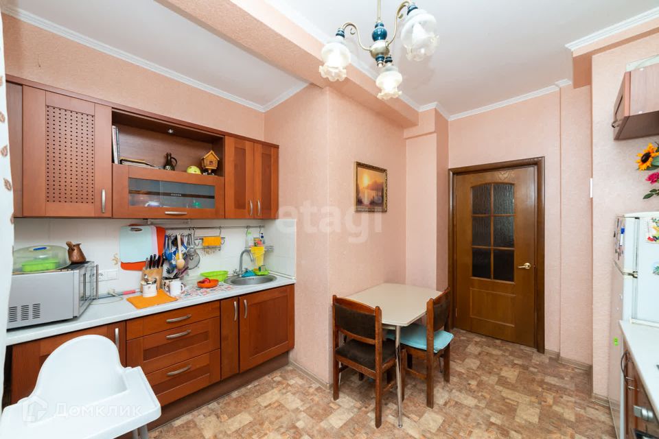 Продаётся 4-комнатная квартира, 102.3 м²