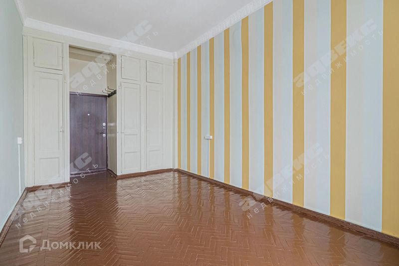 Продаётся комната в 13-комн. квартире, 17.3 м²
