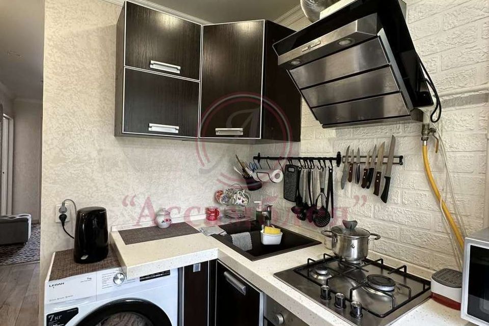 Продаётся 3-комнатная квартира, 61.8 м²