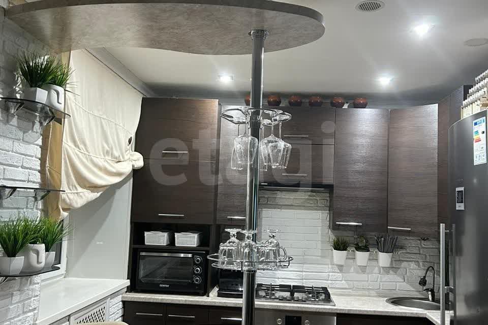 Продаётся 1-комнатная квартира, 42.6 м²