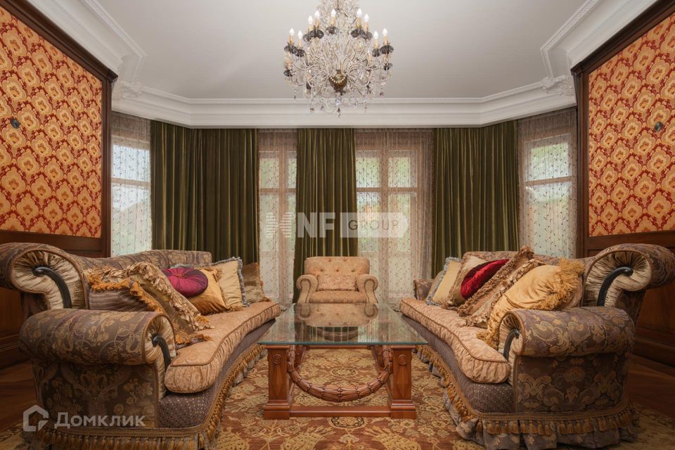 Продаётся 2-комнатная квартира, 115.7 м²