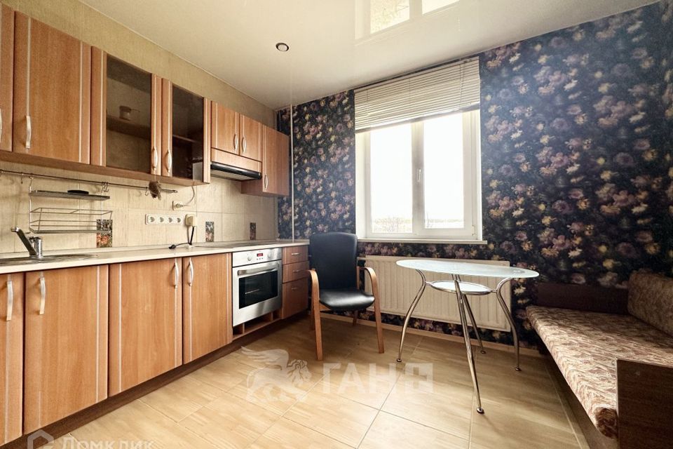 Продаётся 1-комнатная квартира, 38.6 м²