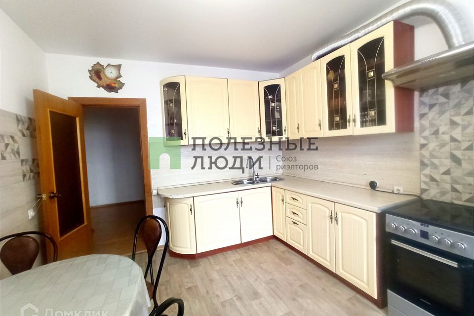 Продаётся 3-комнатная квартира, 110.1 м²