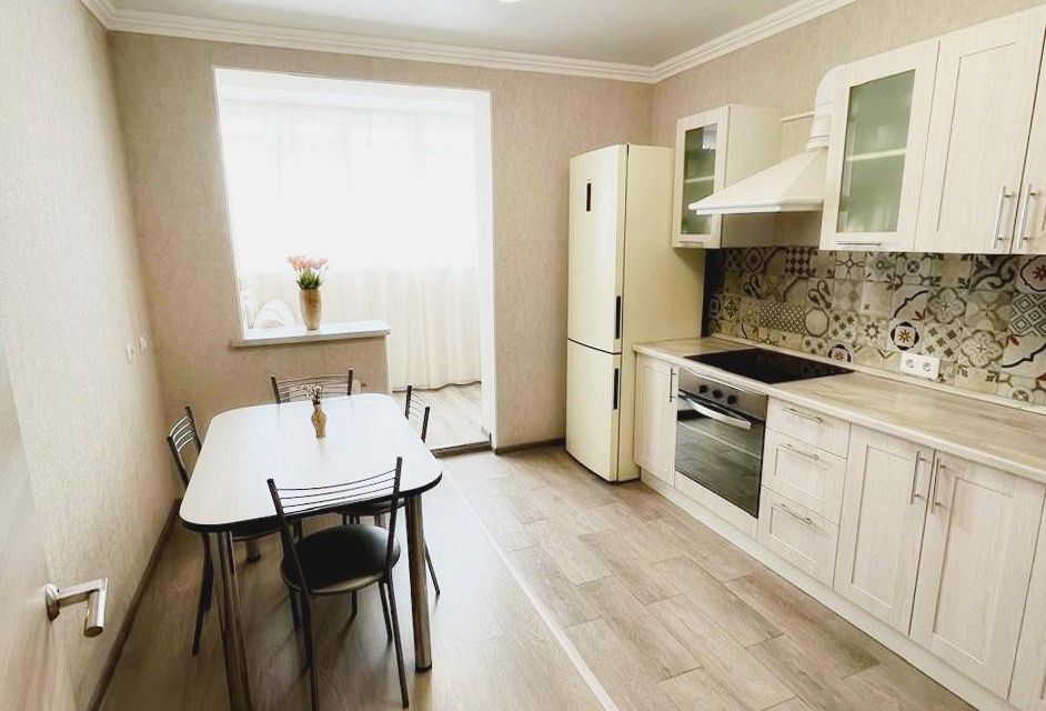 Продаётся 1-комнатная квартира, 43.3 м²