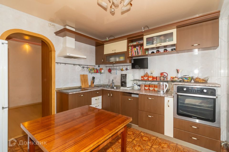 Продаётся 4-комнатная квартира, 82.2 м²