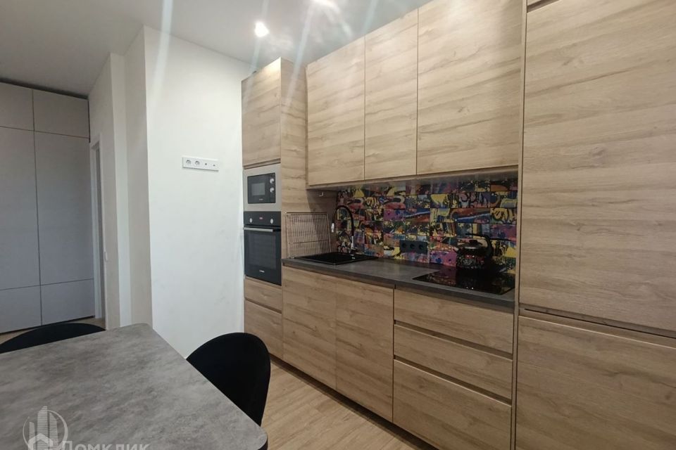 Сдаётся 2-комнатная квартира, 56 м²