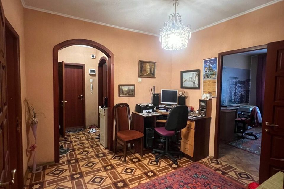 Продаётся 4-комнатная квартира, 85 м²