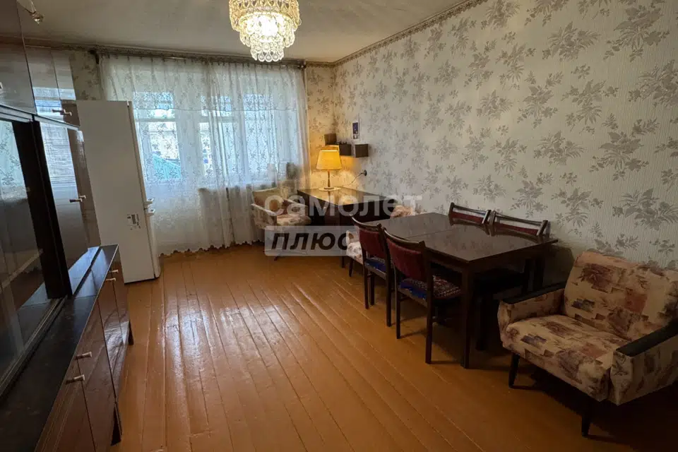 Продаётся 3-комнатная квартира, 56.3 м²