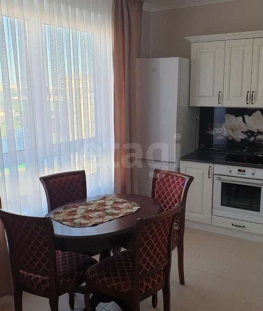 Продаётся 1-комнатная квартира, 46 м²