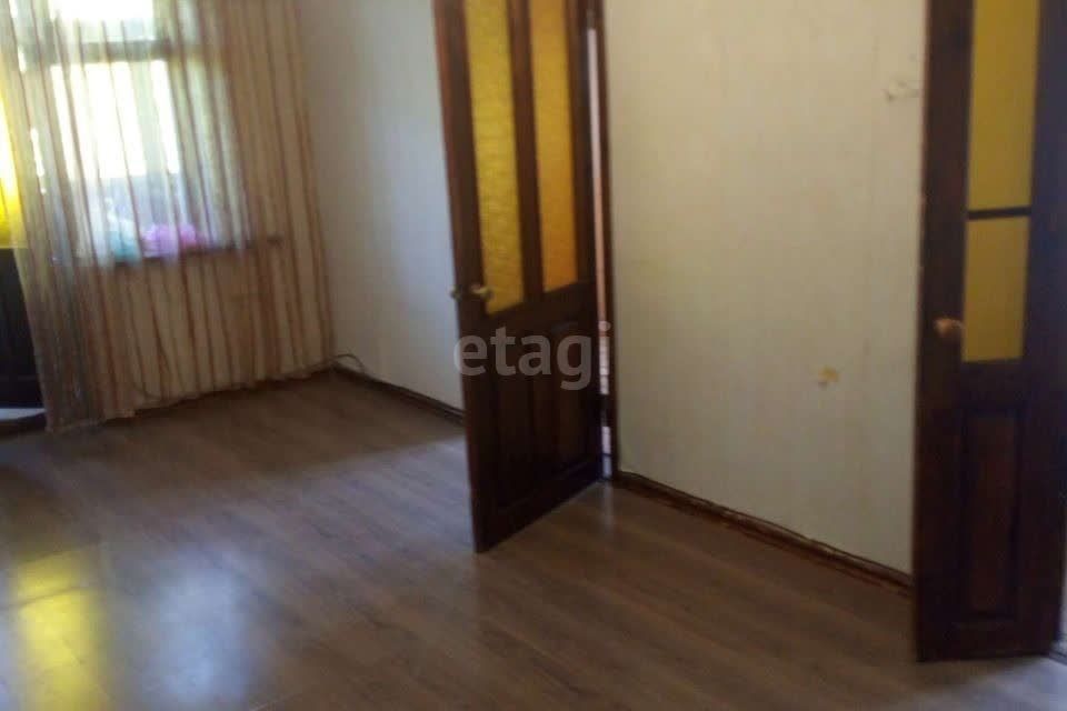 Продаётся 3-комнатная квартира, 44.9 м²