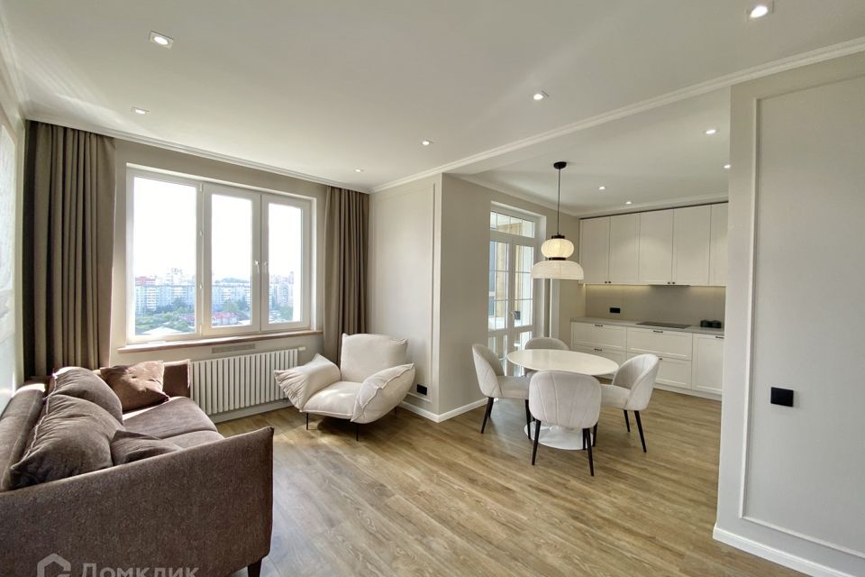 Продаётся 3-комнатная квартира, 94.1 м²