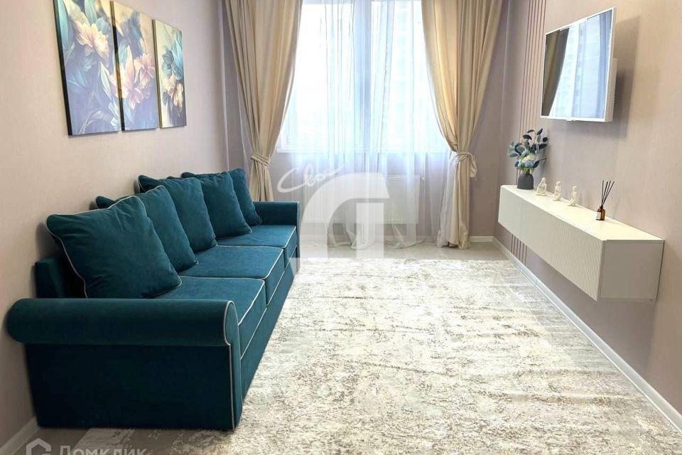 Сдаётся 2-комнатная квартира, 56 м²