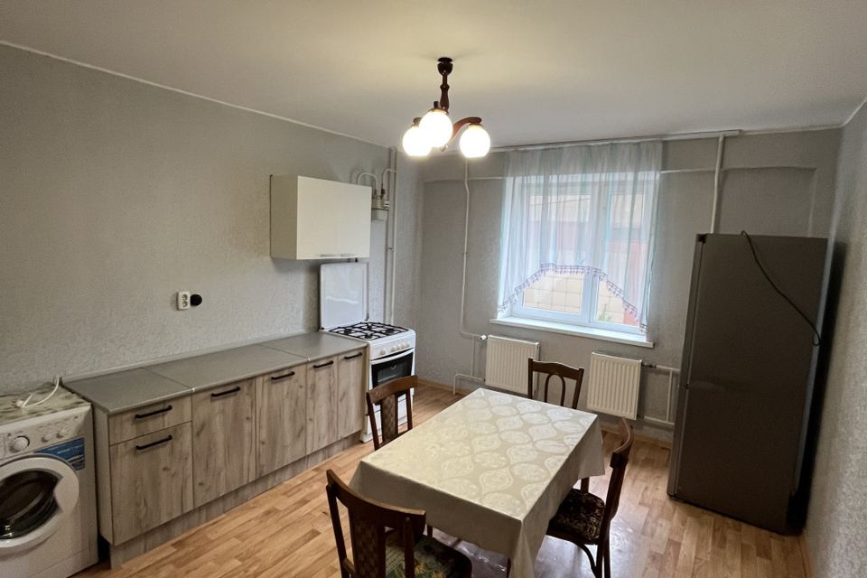 Сдаётся 2-комнатная квартира, 66 м²