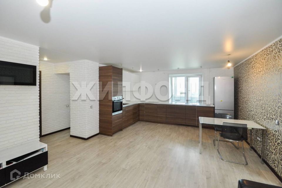 Продаётся 2-комнатная квартира, 64.8 м²