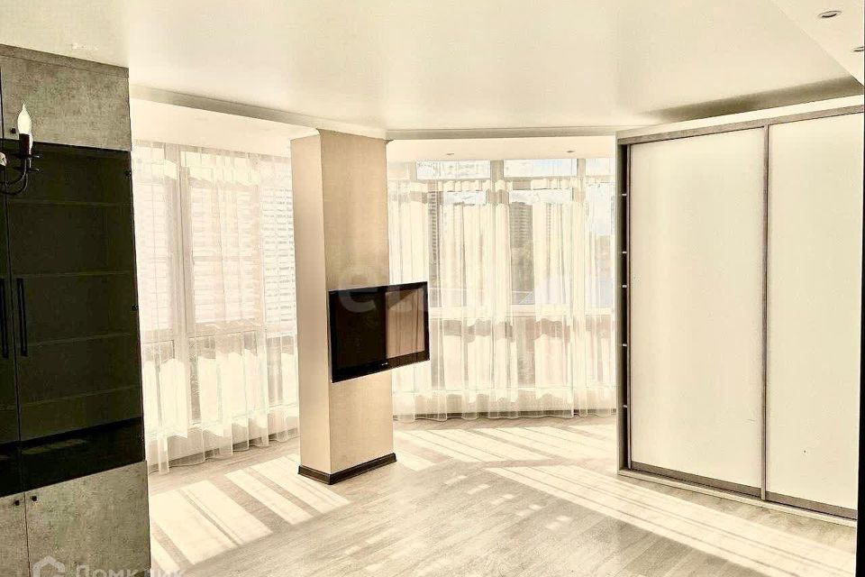 Продаётся 3-комнатная квартира, 88.2 м²