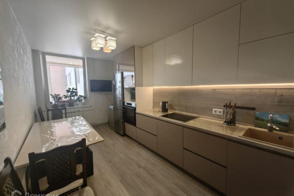 Продаётся 2-комнатная квартира, 74.7 м²