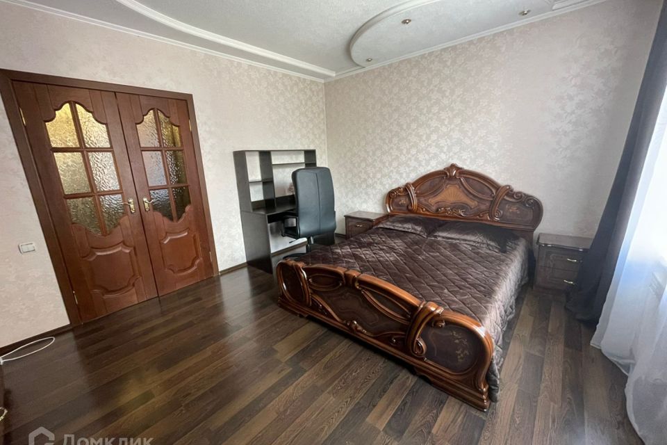 Сдаётся 2-комнатная квартира, 72 м²