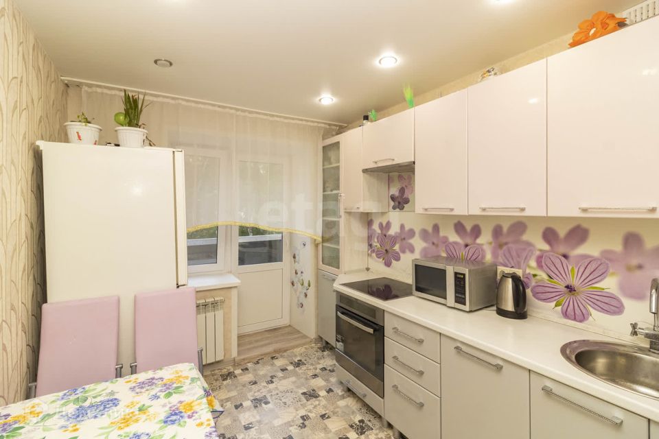 Продаётся 3-комнатная квартира, 60.7 м²