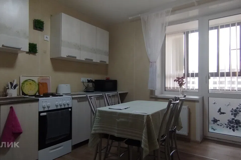 Продаётся 3-комнатная квартира, 64.8 м²