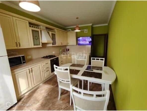 Продаётся 3-комнатная квартира, 115.8 м²