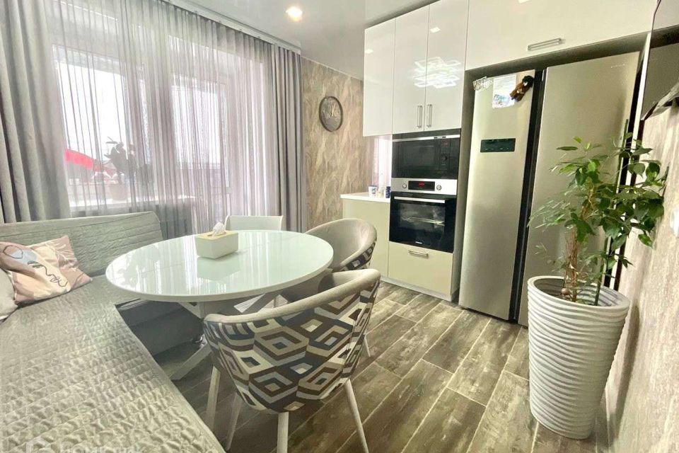 Продаётся 2-комнатная квартира, 70 м²