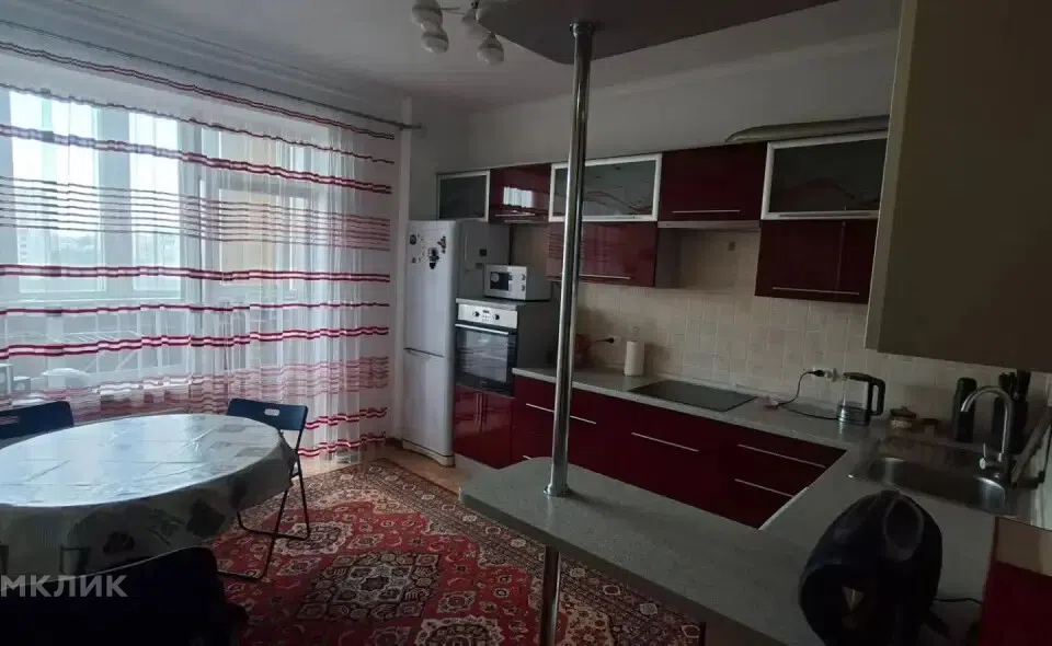 Продаётся 2-комнатная квартира, 56.3 м²