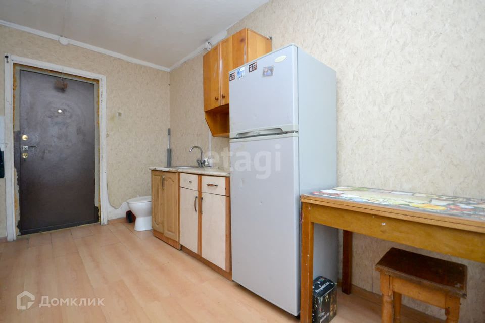 Продаётся комната в 1-комн. квартире, 12.4 м²