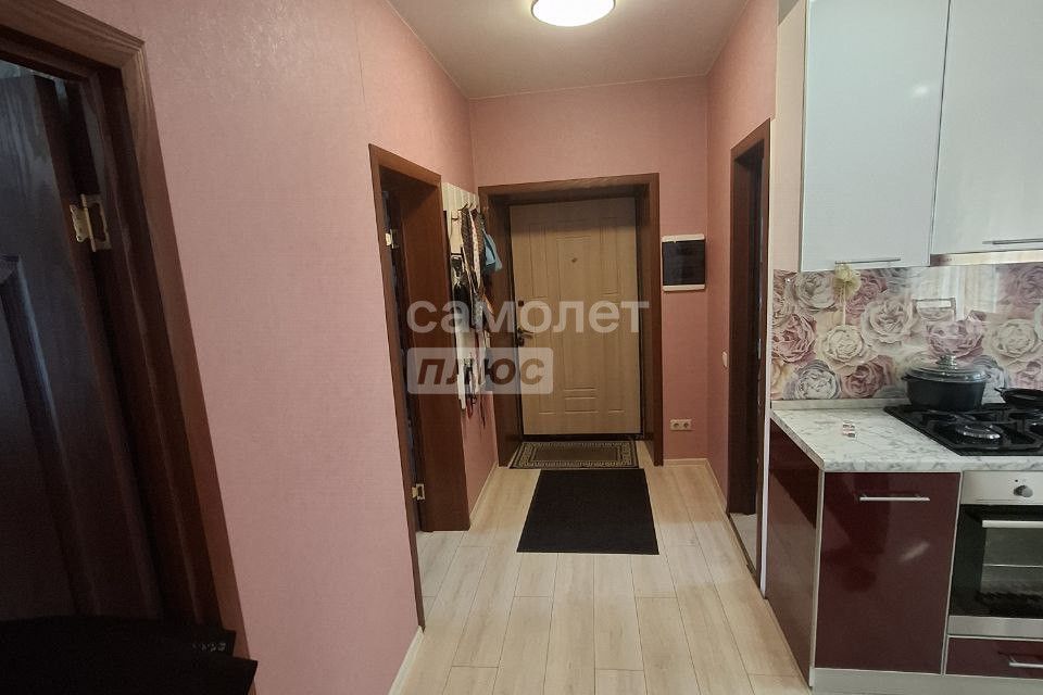 Продаётся 3-комнатная квартира, 52.7 м²