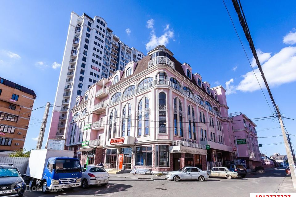 Продаётся 1-комнатная квартира, 43.7 м²