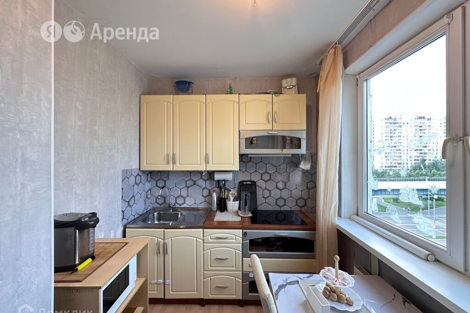 Сдаётся 1-комнатная квартира, 38 м²