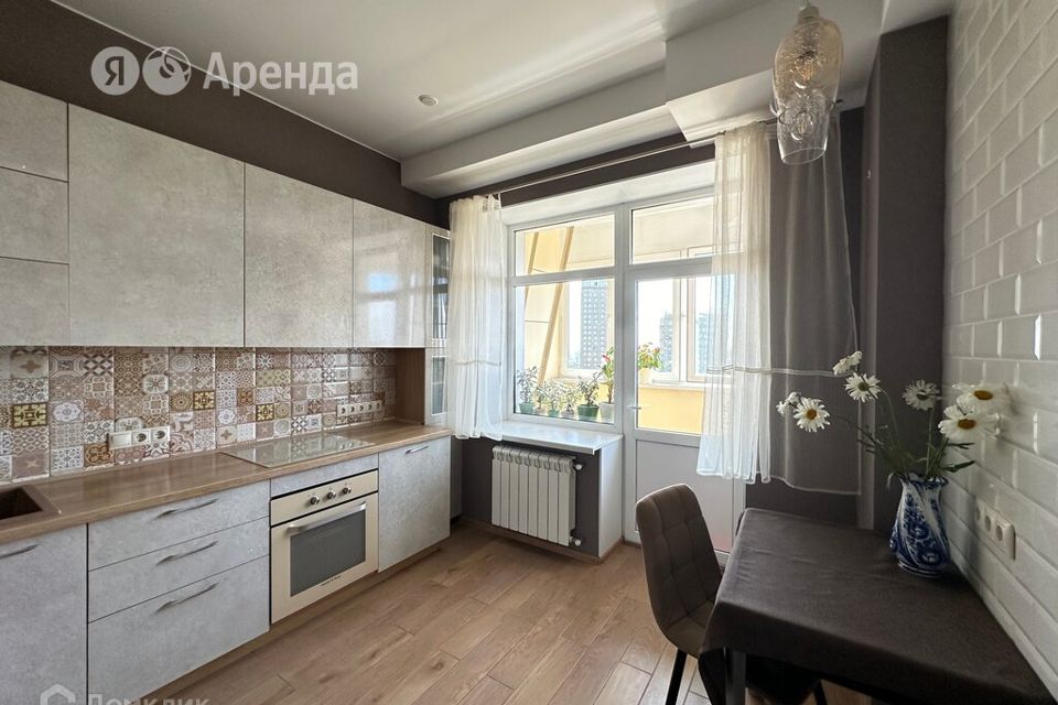 Сдаётся 2-комнатная квартира, 67 м²