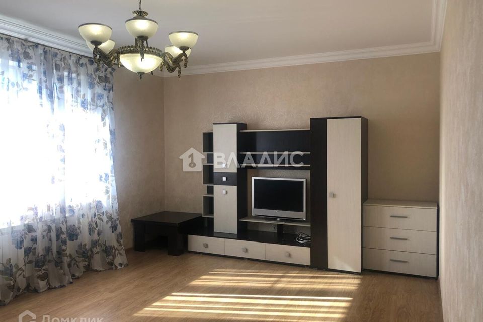 Сдаётся 2-комнатная квартира, 70 м²