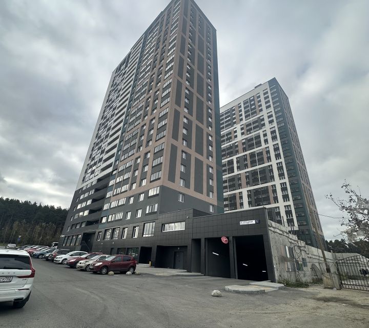 Продаётся 1-комнатная квартира, 42.8 м²