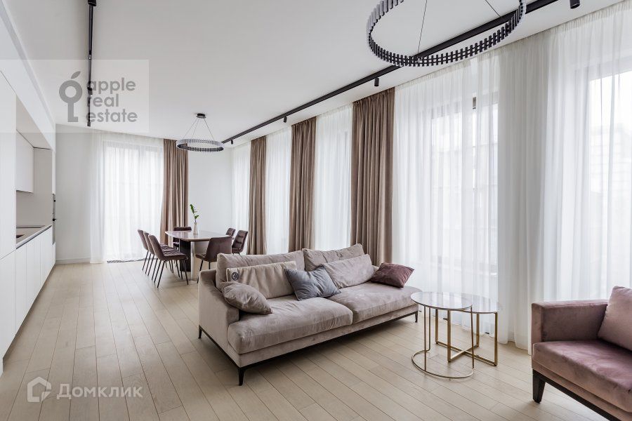 Сдаётся 4-комнатная квартира, 140 м²