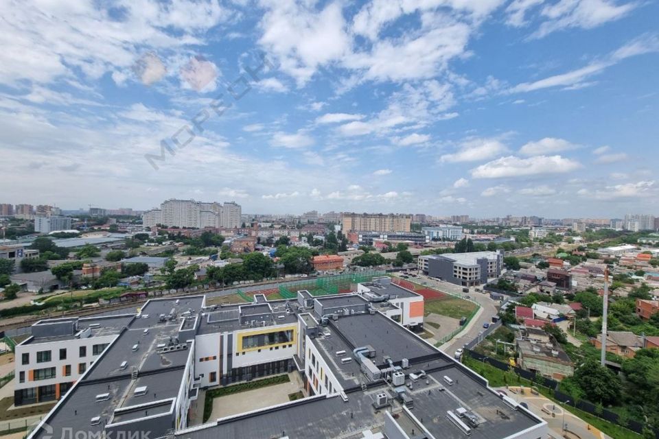 Продаётся 2-комнатная квартира, 66.4 м²