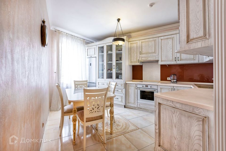 Продаётся 3-комнатная квартира, 92.8 м²