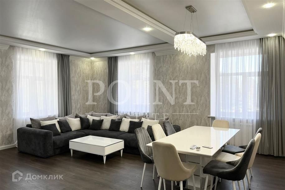 Сдаётся 4-комнатная квартира, 135 м²