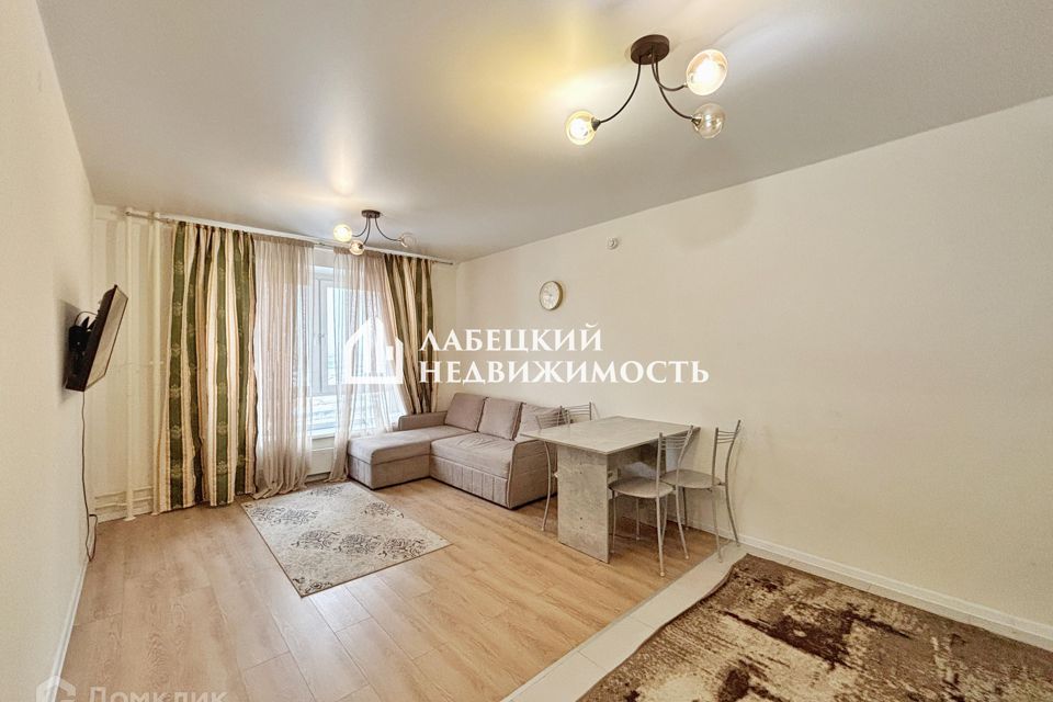 Продаётся 3-комнатная квартира, 56.2 м²