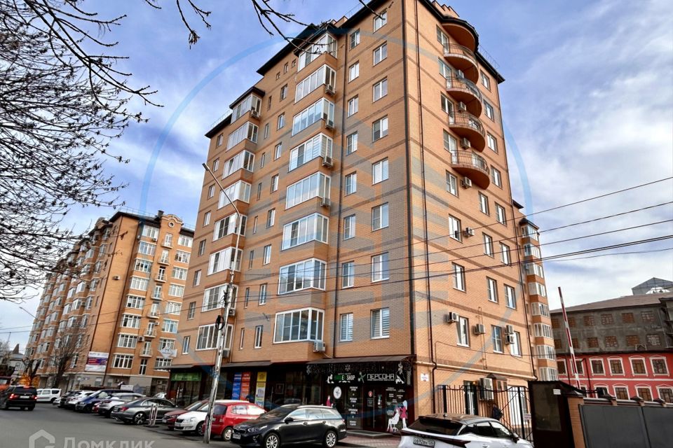 Продаётся 1-комнатная квартира, 73.6 м²