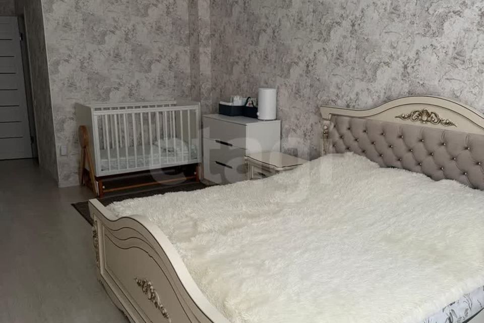 Продаётся 3-комнатная квартира, 117 м²