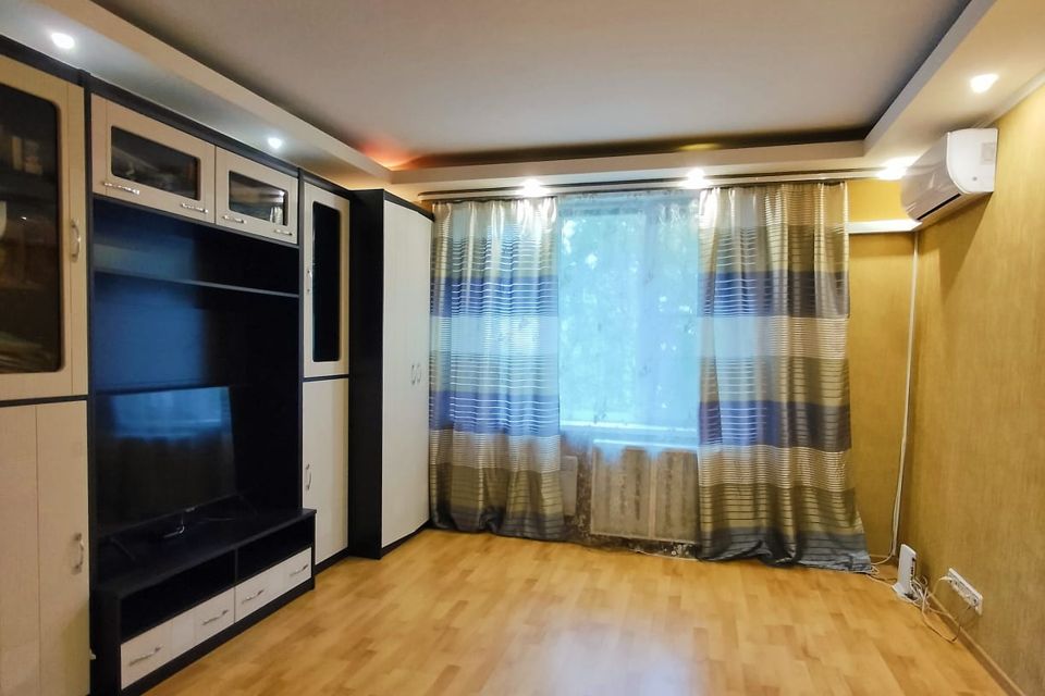 Продаётся 1-комнатная квартира, 36 м²