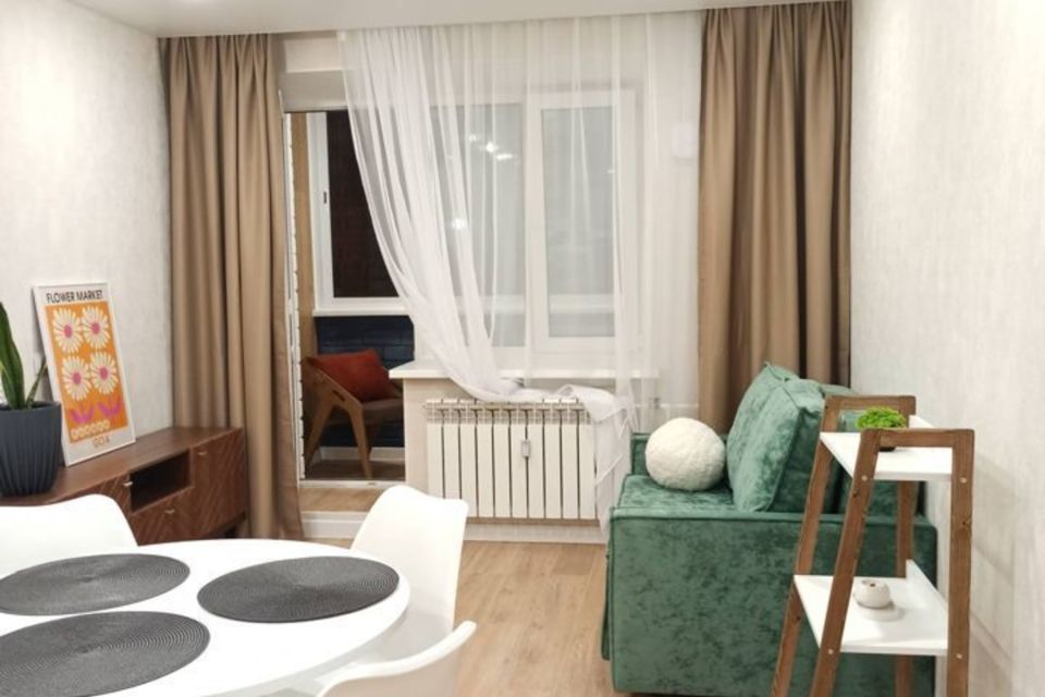 Продаётся 1-комнатная квартира, 42.7 м²