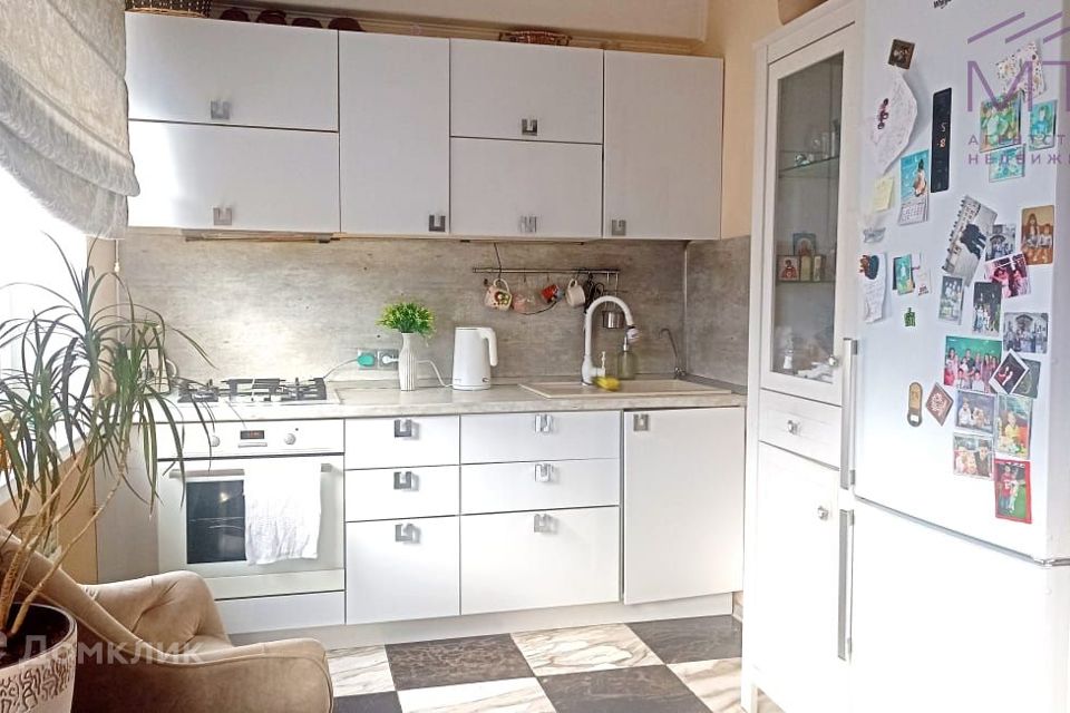 Продаётся 3-комнатная квартира, 58.2 м²