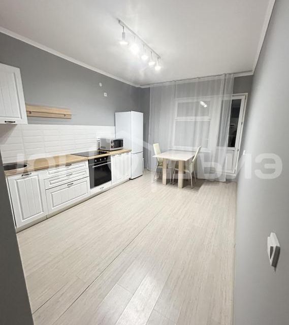 Продаётся 1-комнатная квартира, 42.5 м²