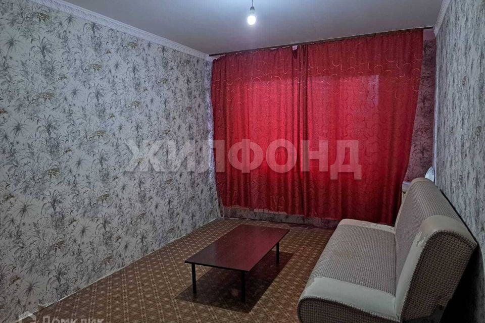 Продаётся 2-комнатная квартира, 42.8 м²