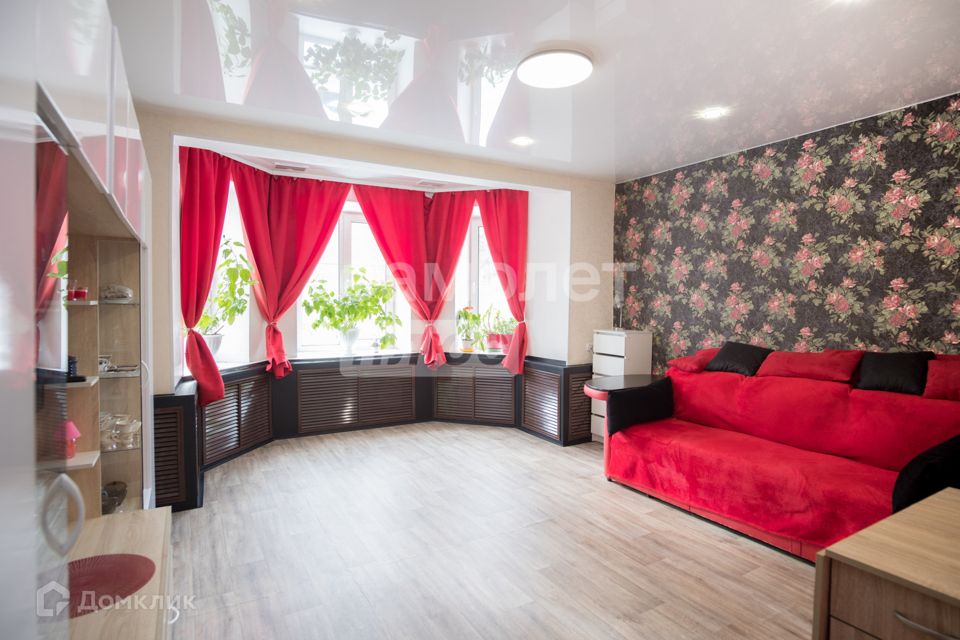 Продаётся 3-комнатная квартира, 69.6 м²